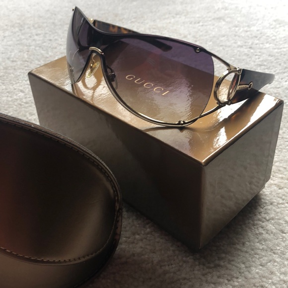 Gucci Accessories - Gucci Tortoise Brown Ladies Horsebit Sunglasses